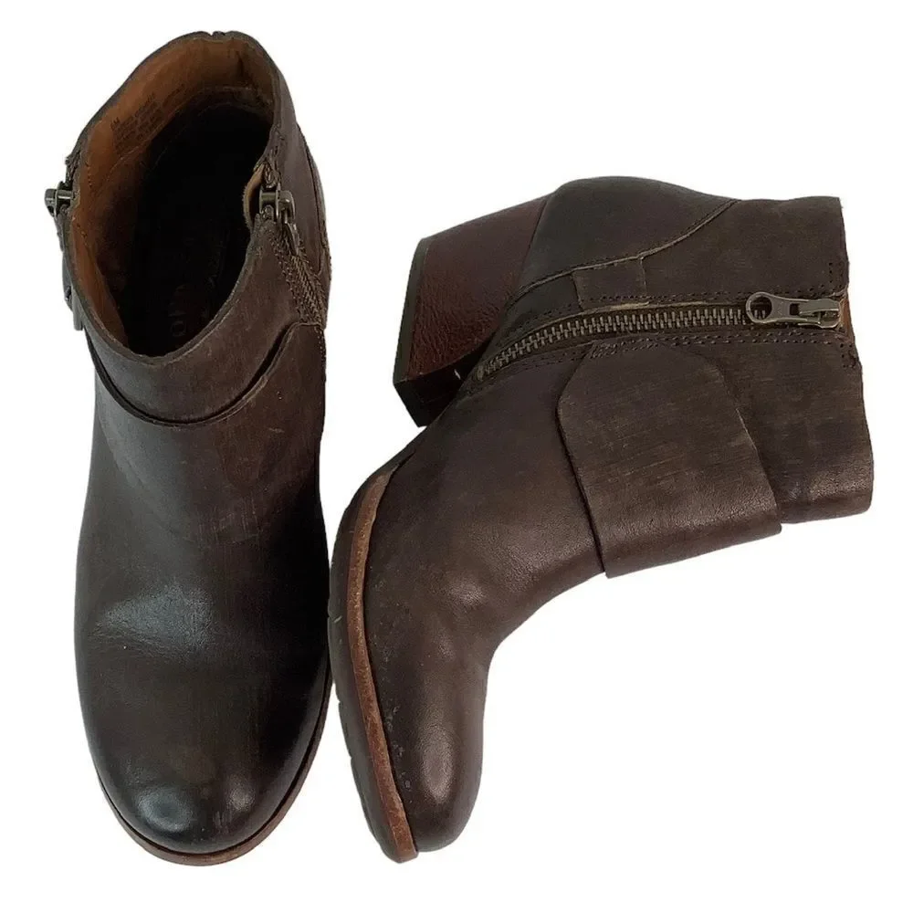 Kork-Ease Block Heel Round Toe Belted Ankle Brown Leather Ankle Booties Sz 6M